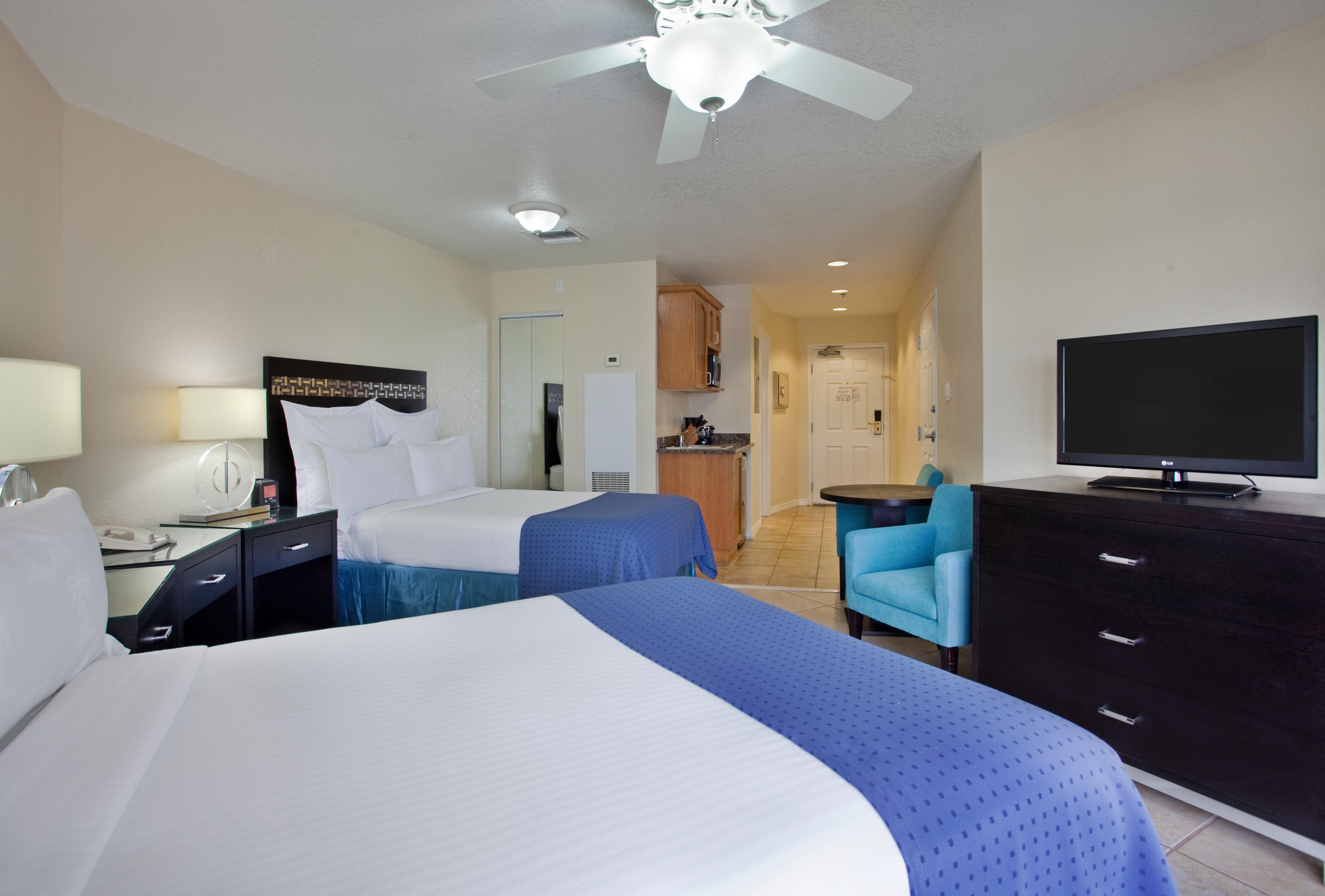 The Grand Caymanian Resort George Town Bagian luar foto