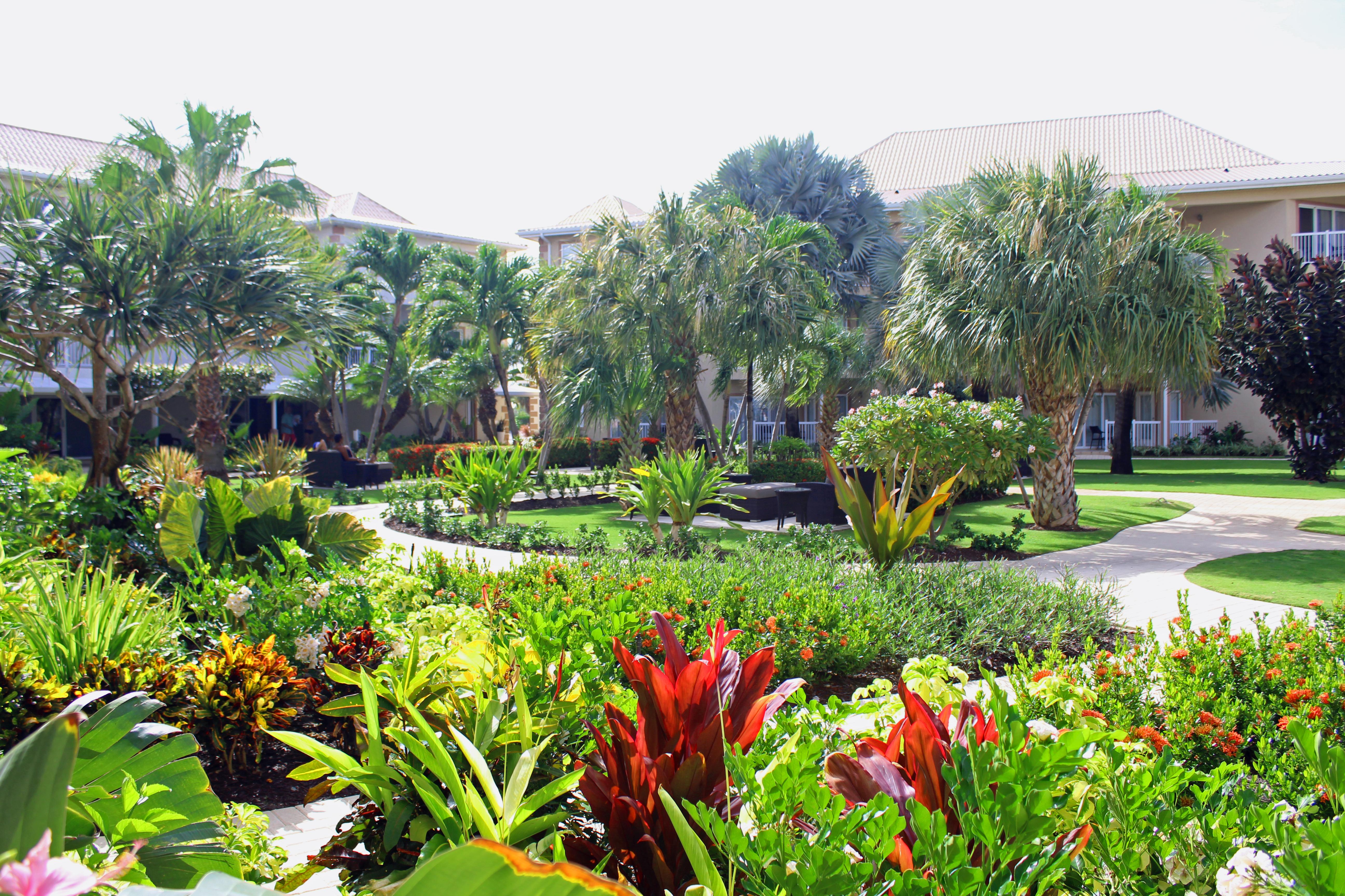 The Grand Caymanian Resort George Town Bagian luar foto