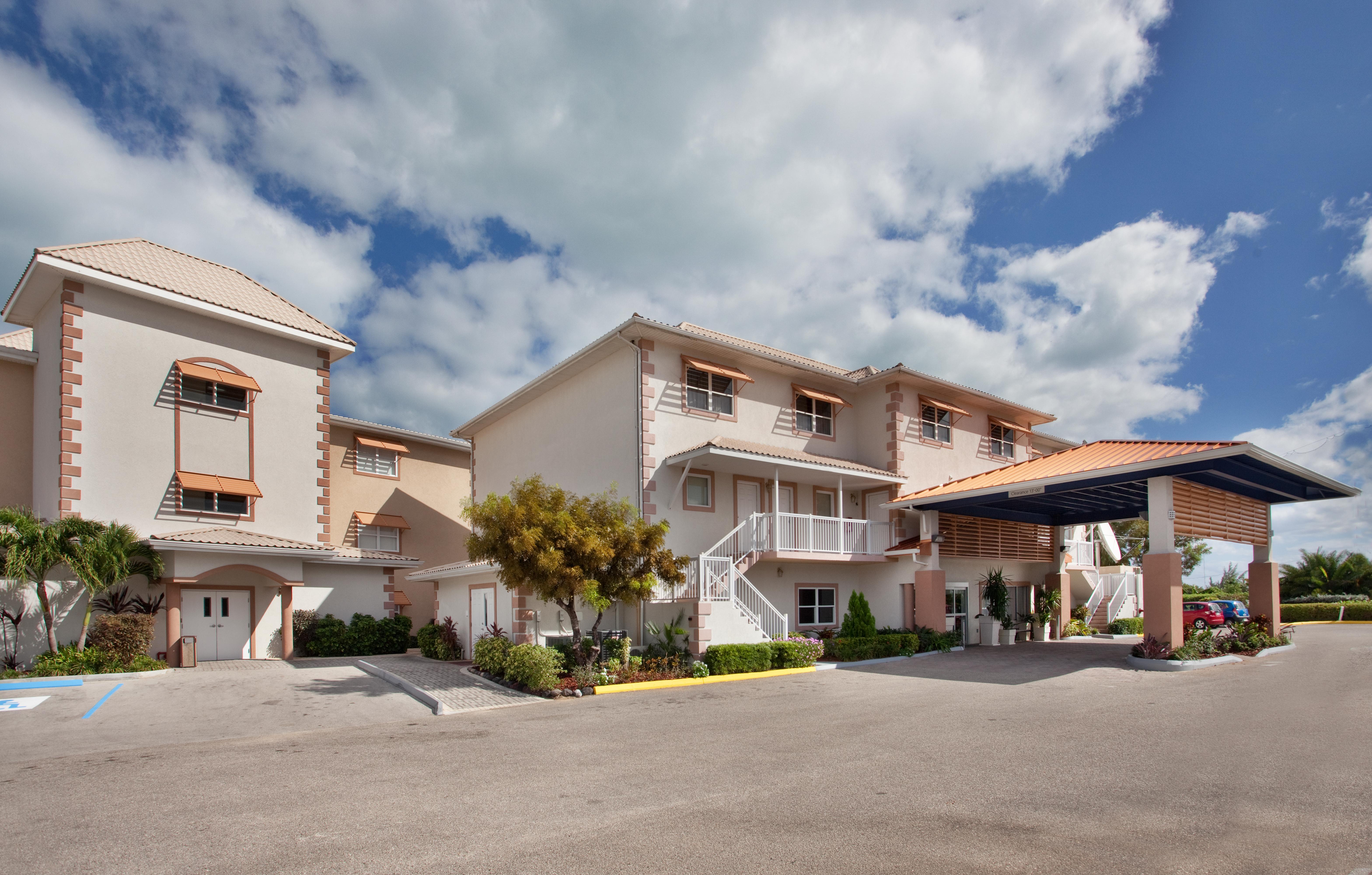 The Grand Caymanian Resort George Town Bagian luar foto