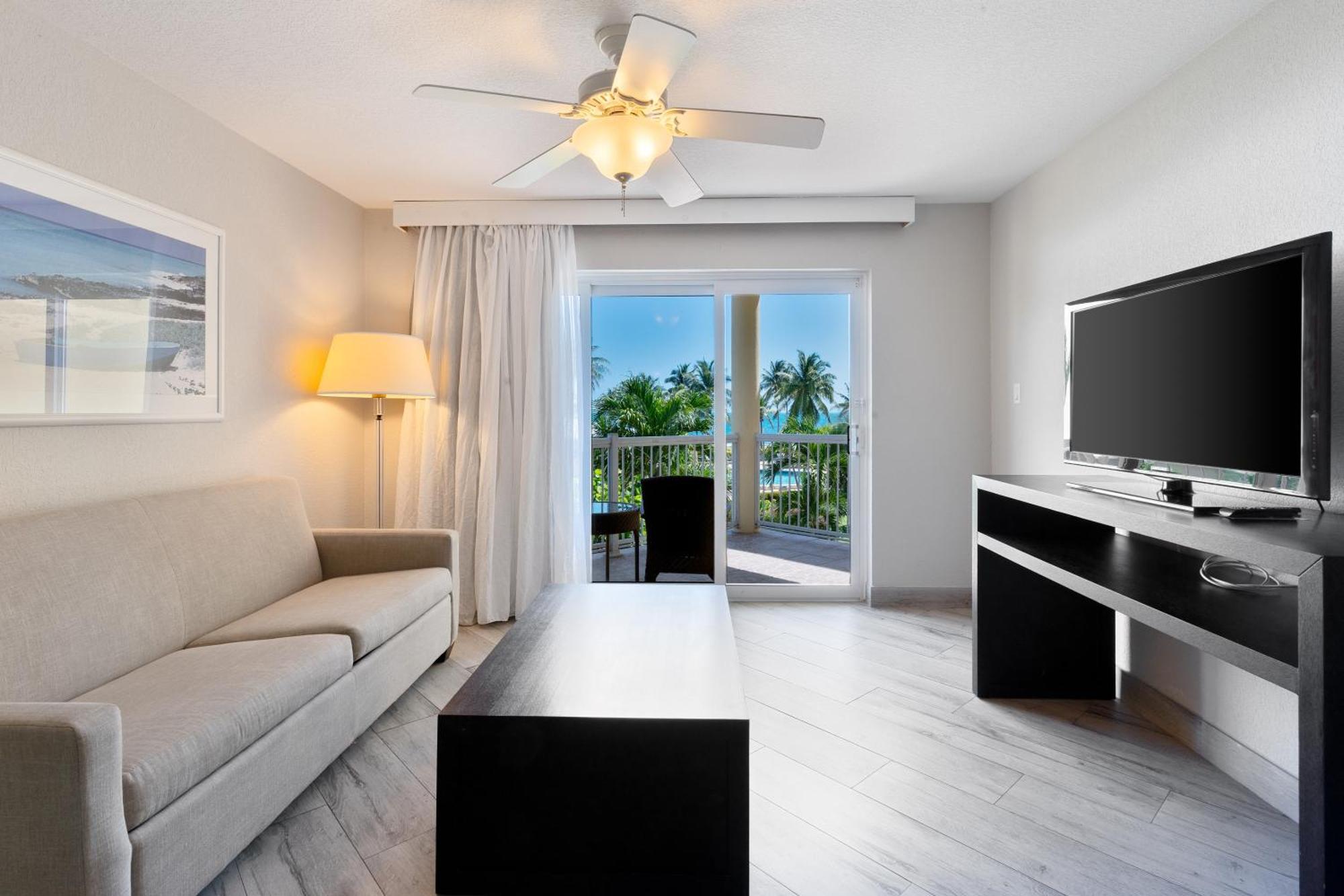 The Grand Caymanian Resort George Town Bagian luar foto