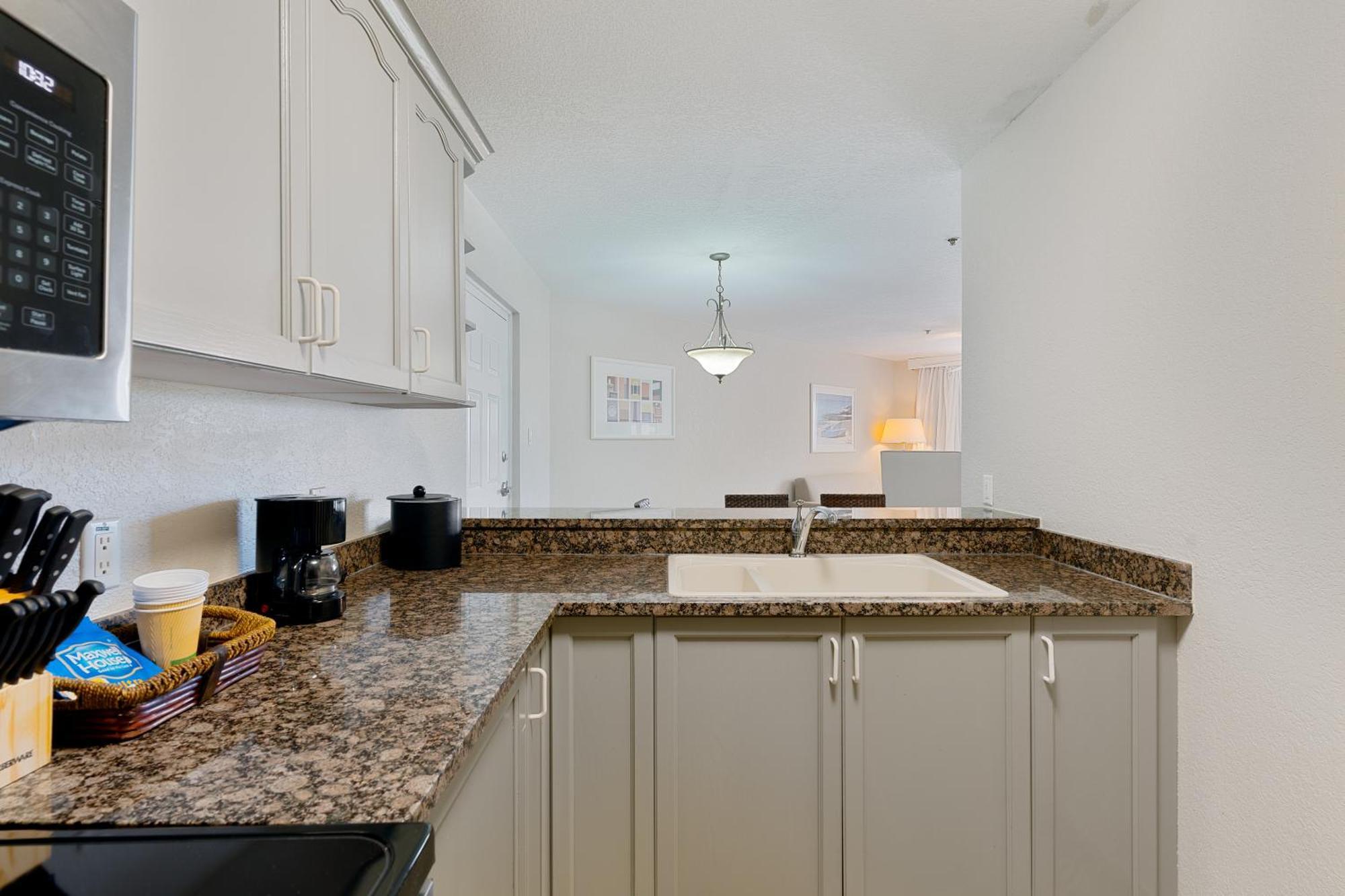 The Grand Caymanian Resort George Town Bagian luar foto