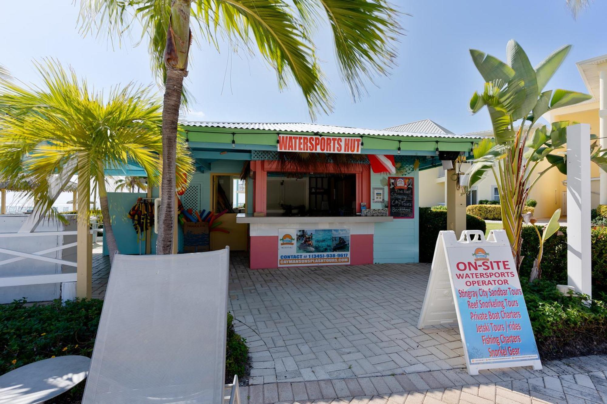 The Grand Caymanian Resort George Town Bagian luar foto