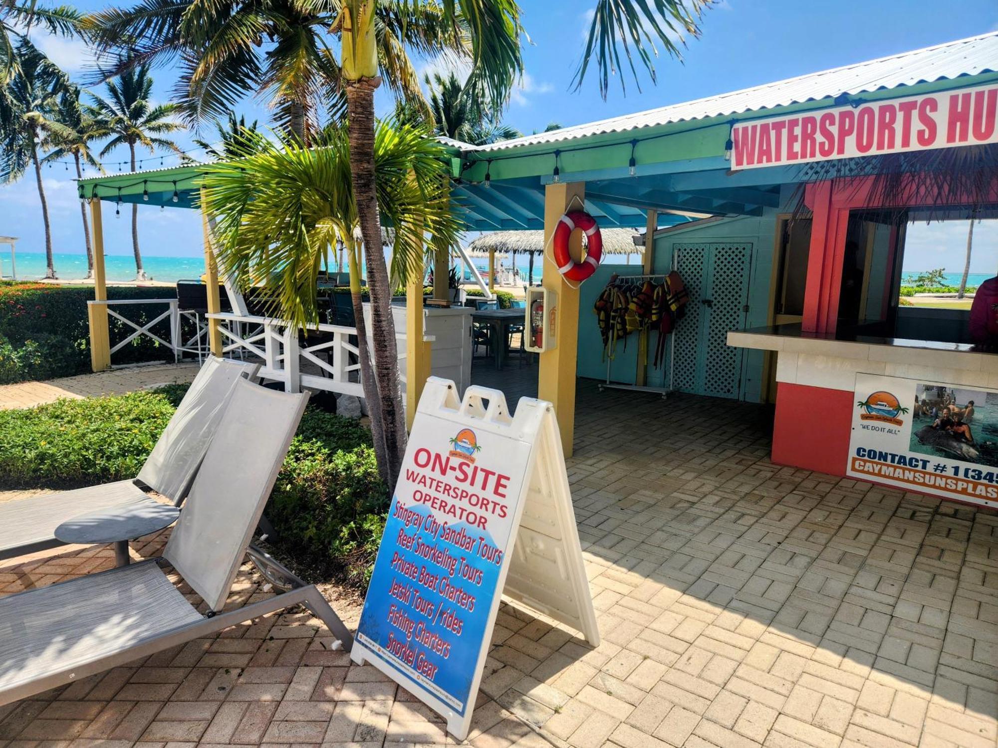 The Grand Caymanian Resort George Town Bagian luar foto